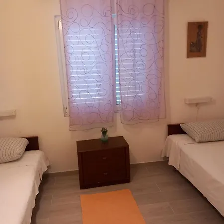 בית נופש House Garma *