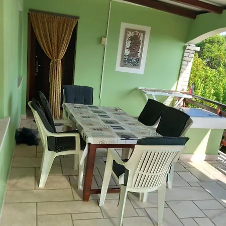 House Garma וולה לוקה